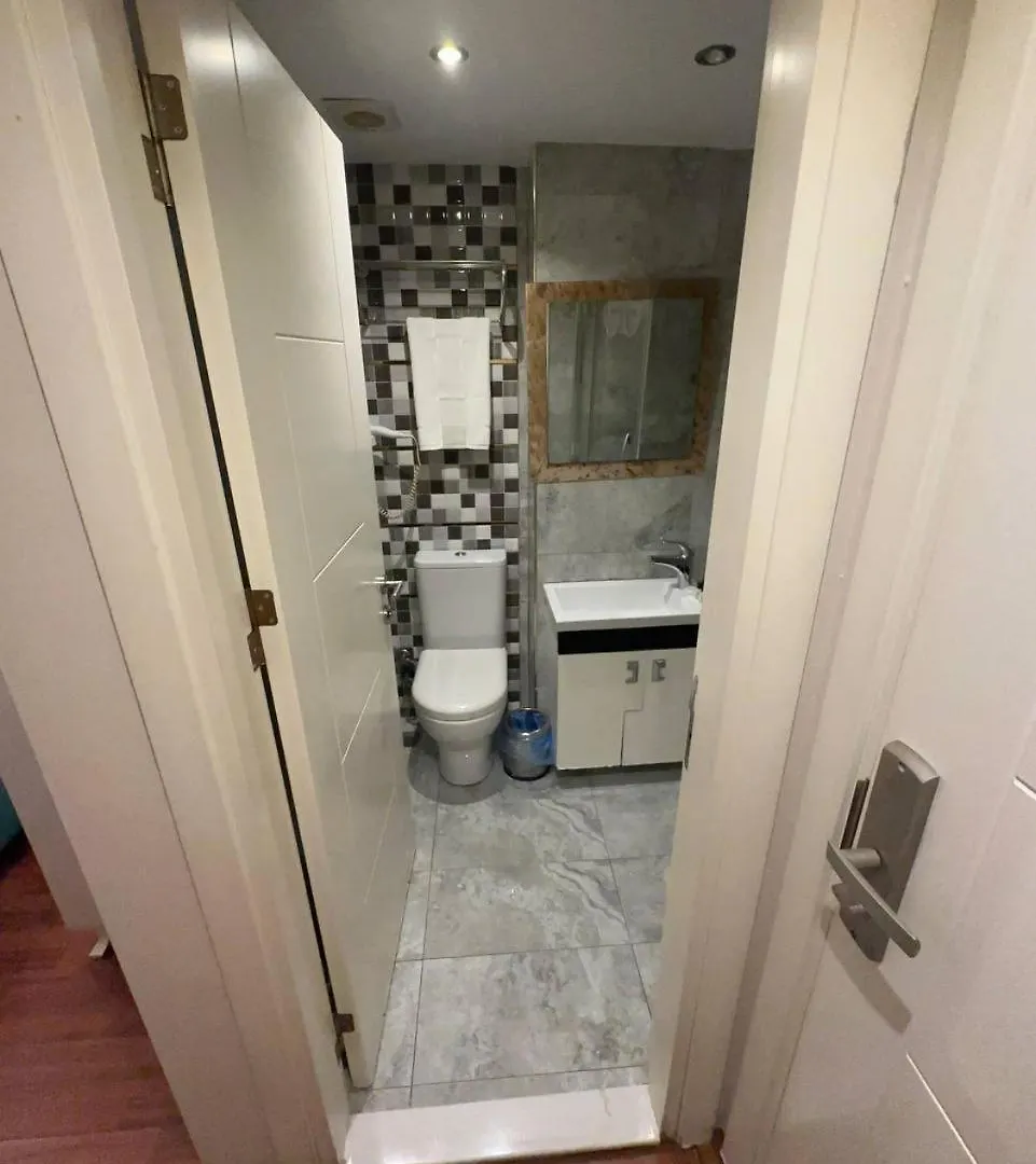 By Historial Hotel Due 伊斯坦布尔 3*,